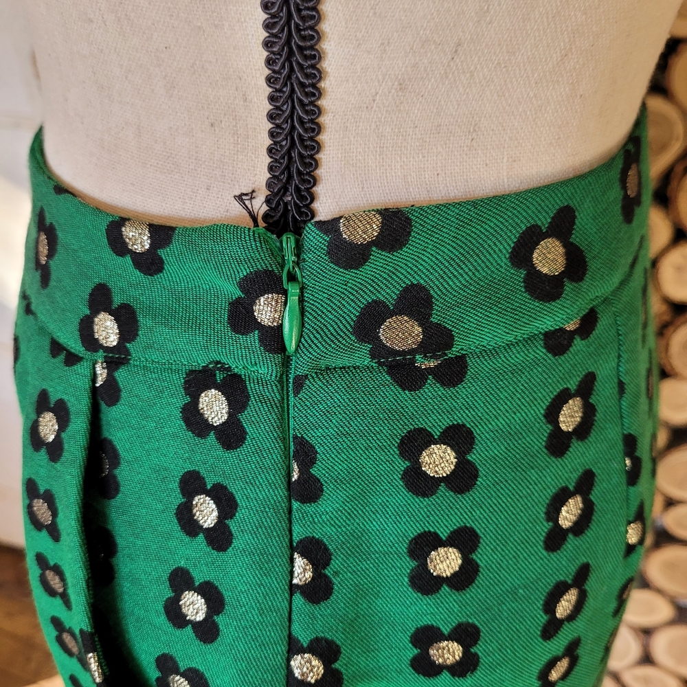 Anthropologie HD in Paris Garden Glimmer Christmas Green Tiered Flower Skirt - Picture 6 of 12